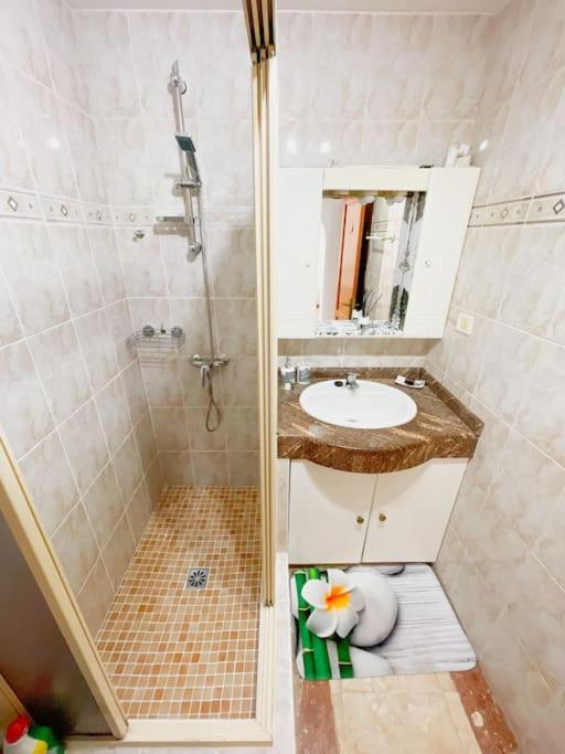 Oceano Azul Luminoso 50 Metros Del Mar En Centro Apartman Corralejo Kültér fotó